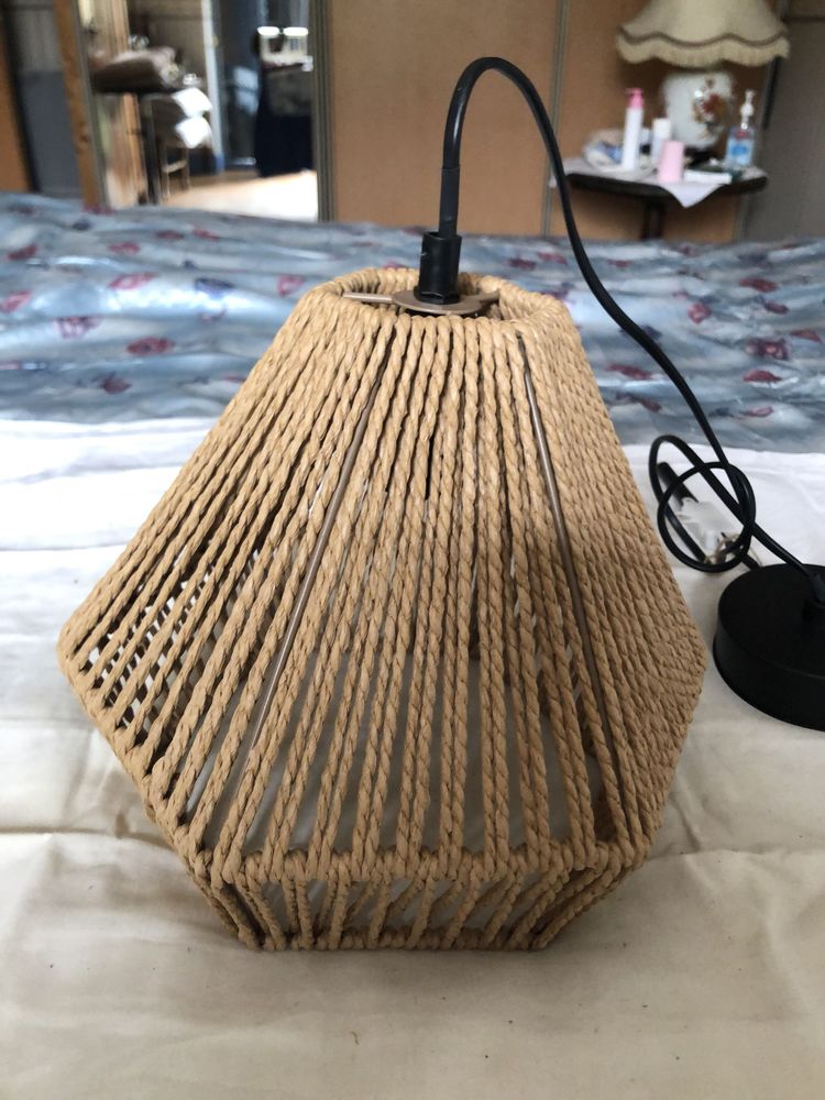 abat-jour rotin 23 Camburat (46)