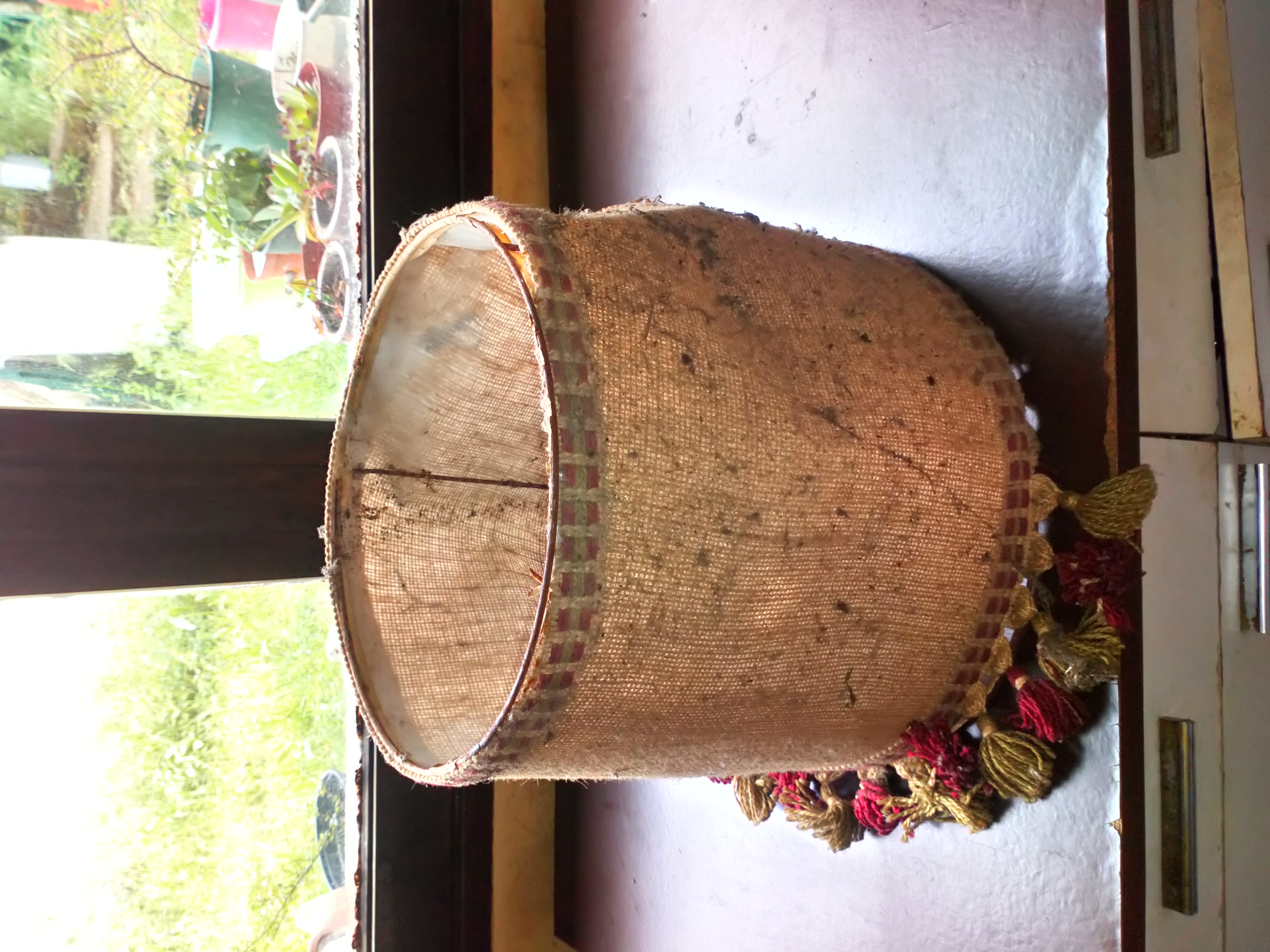 Abat-jour en toile de jute avec pompons d�coratifs 0 Battrans (70)