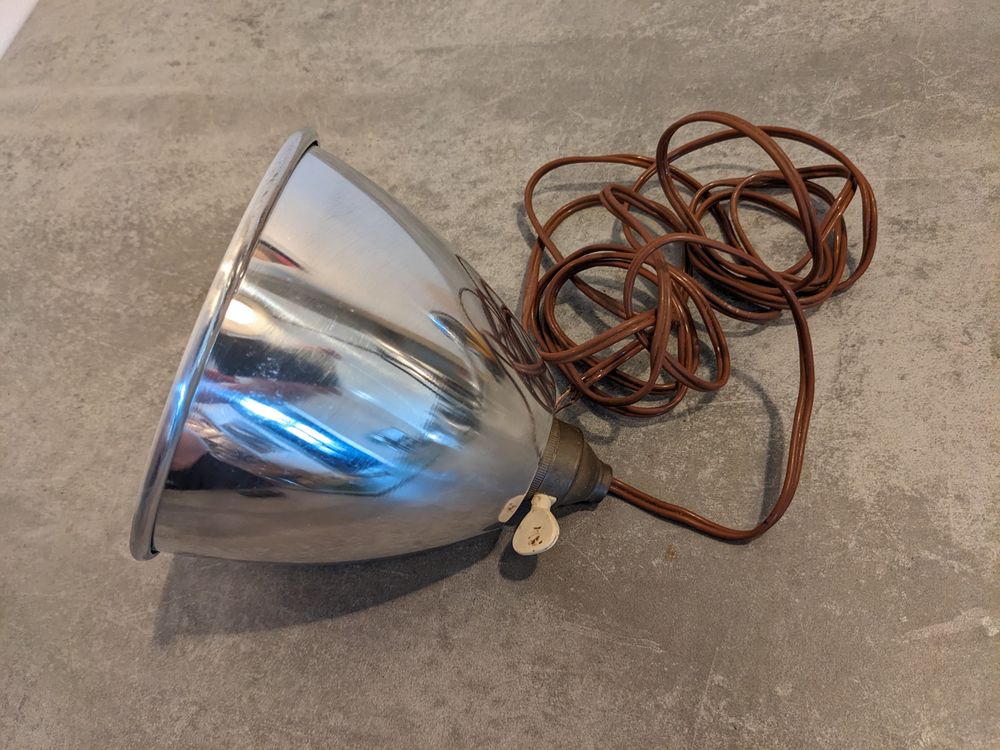 1 Abat jour tulipe en aluminium poli H 11 cm �13 cm trou 28 30 Marseille 13 (13)