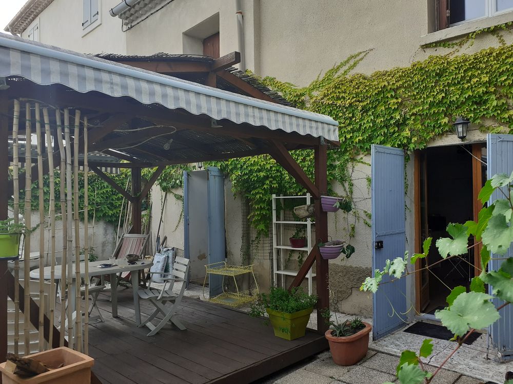 Abri de jardin � venir d�mont� sur place 900 Monteux (84)