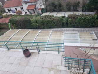 ABRI PISCINE BLANC TELESCOPIQUE MOTORISE 0 Villers-l�s-Nancy (54)