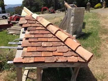 Accepte remblais gratuit vieilles TUILES plates 0 Suzannecourt (52)