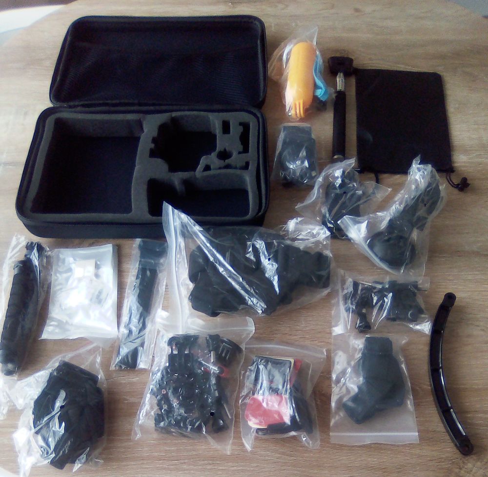 Kit accessoires caméra action GoPro 16 Orleans (45)