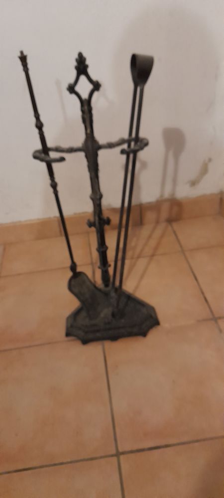 Lot accessoires chemin�e 50 Sorgues (84)