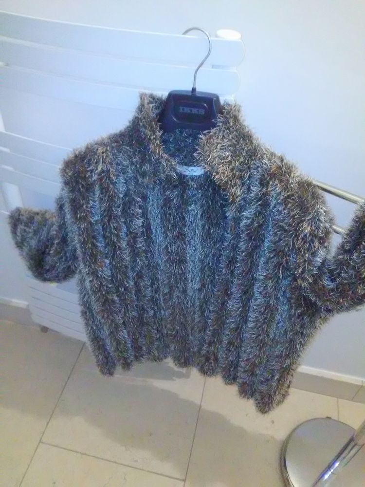 Accessoires en  Fourrure  (3) / � l'unit� 12 Taillades (84)