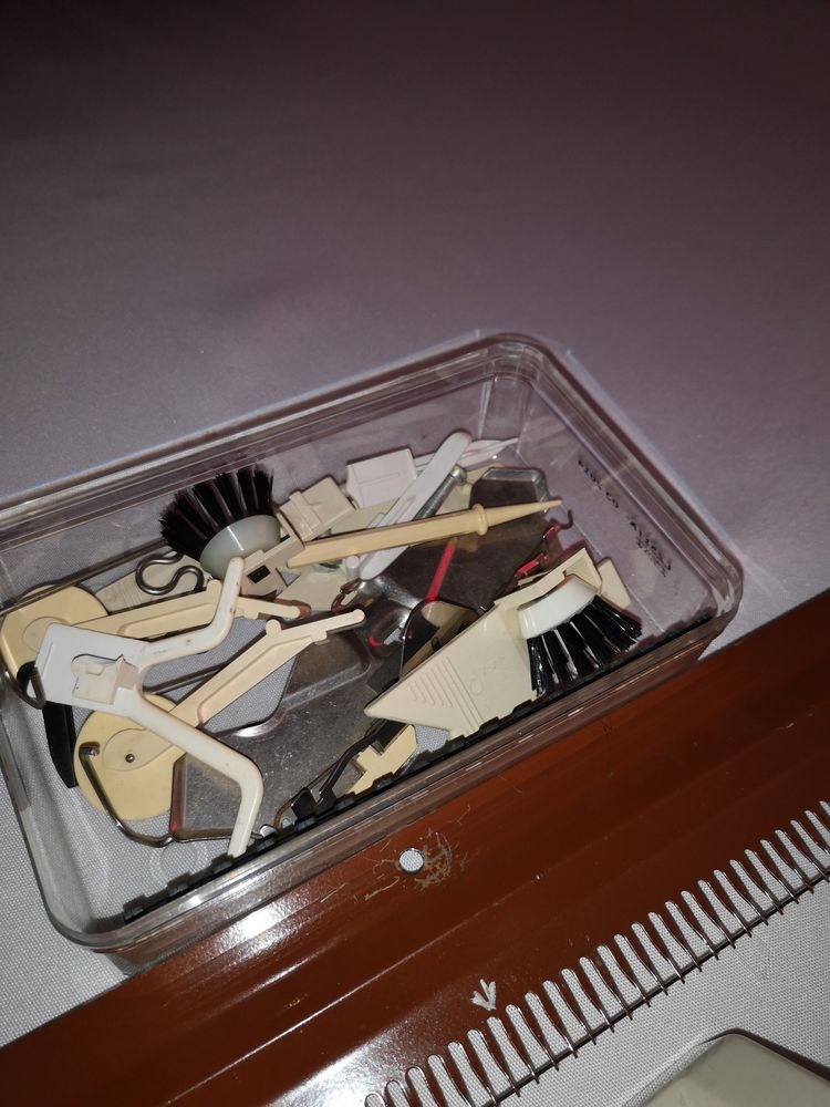 accessoires machines a tricoter singer 0 Romans-sur-Is�re (26)