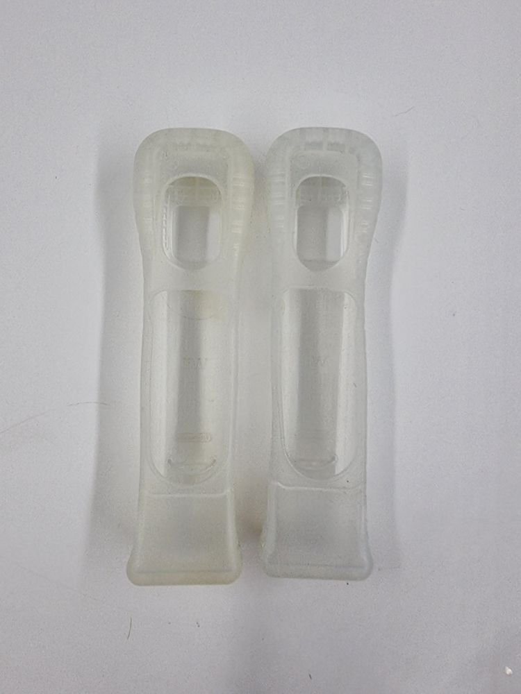 Lot d'accessoires Nintendo Wii de 2 protections de manette 1 Vulbens (74)