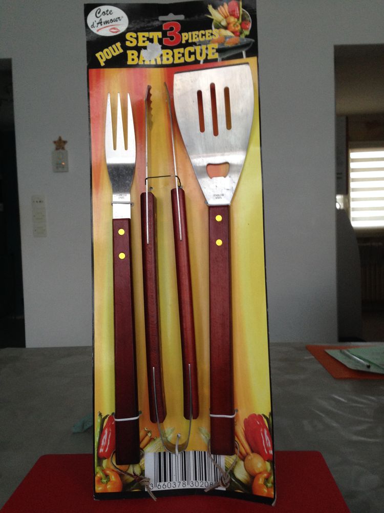 Accessoires pour barbecue. 20 Saint-Vallier (71)