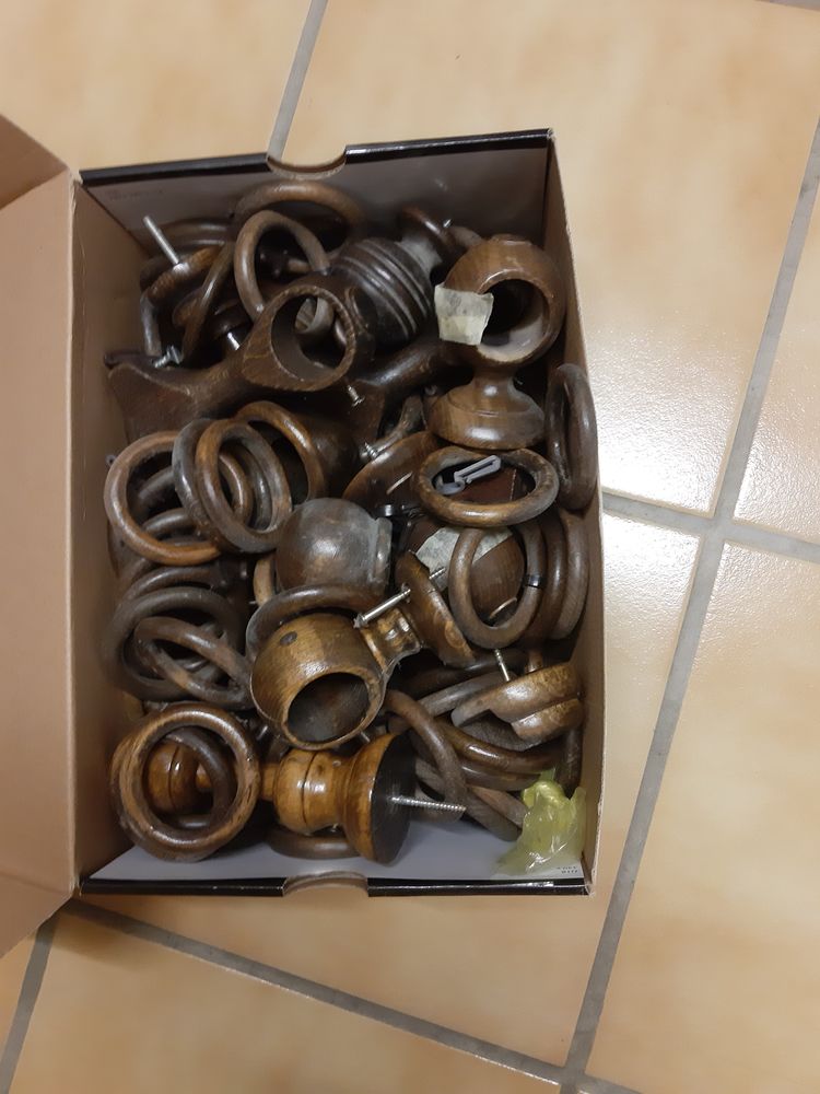 Accessoires tringle � rideau 5 Bressuire (79)