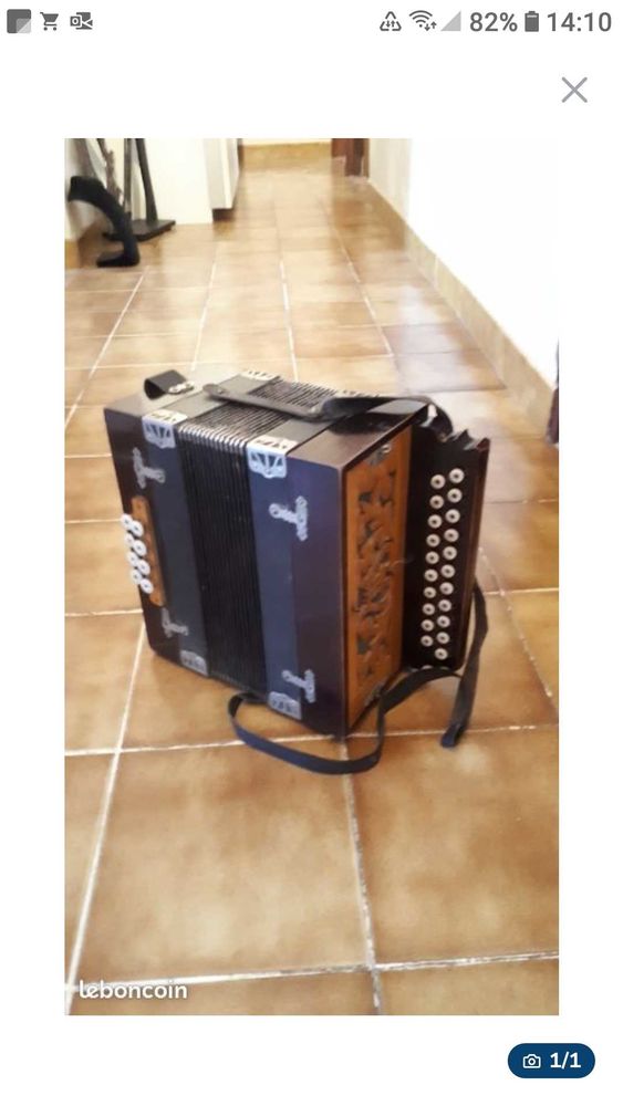 Accord�on ancien en bon �tat 160 Aubagne (13)