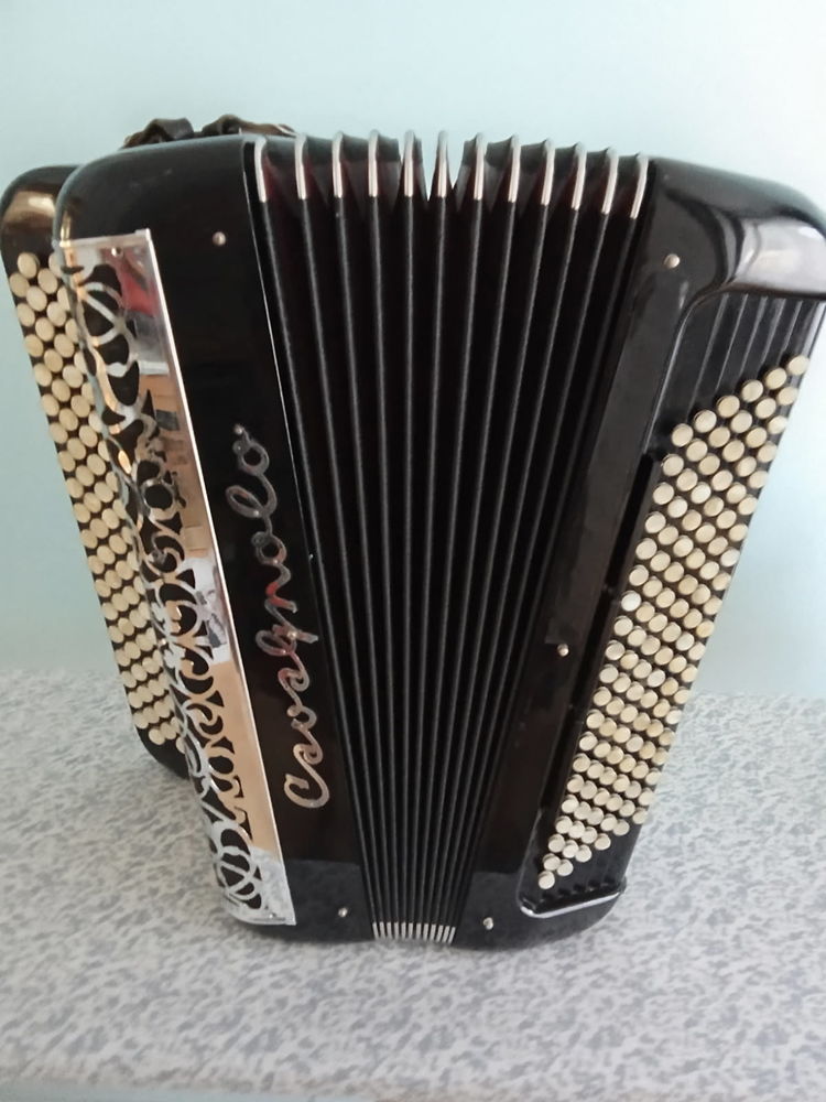 Accord�on CAVAGNOLO 3500 Boulogne-sur-Mer (62)