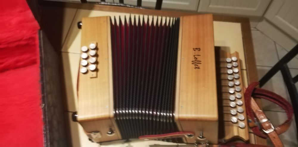 Accord�on diatonique Bernard Loffet tonalit� sol-do 2000 Berric (56)