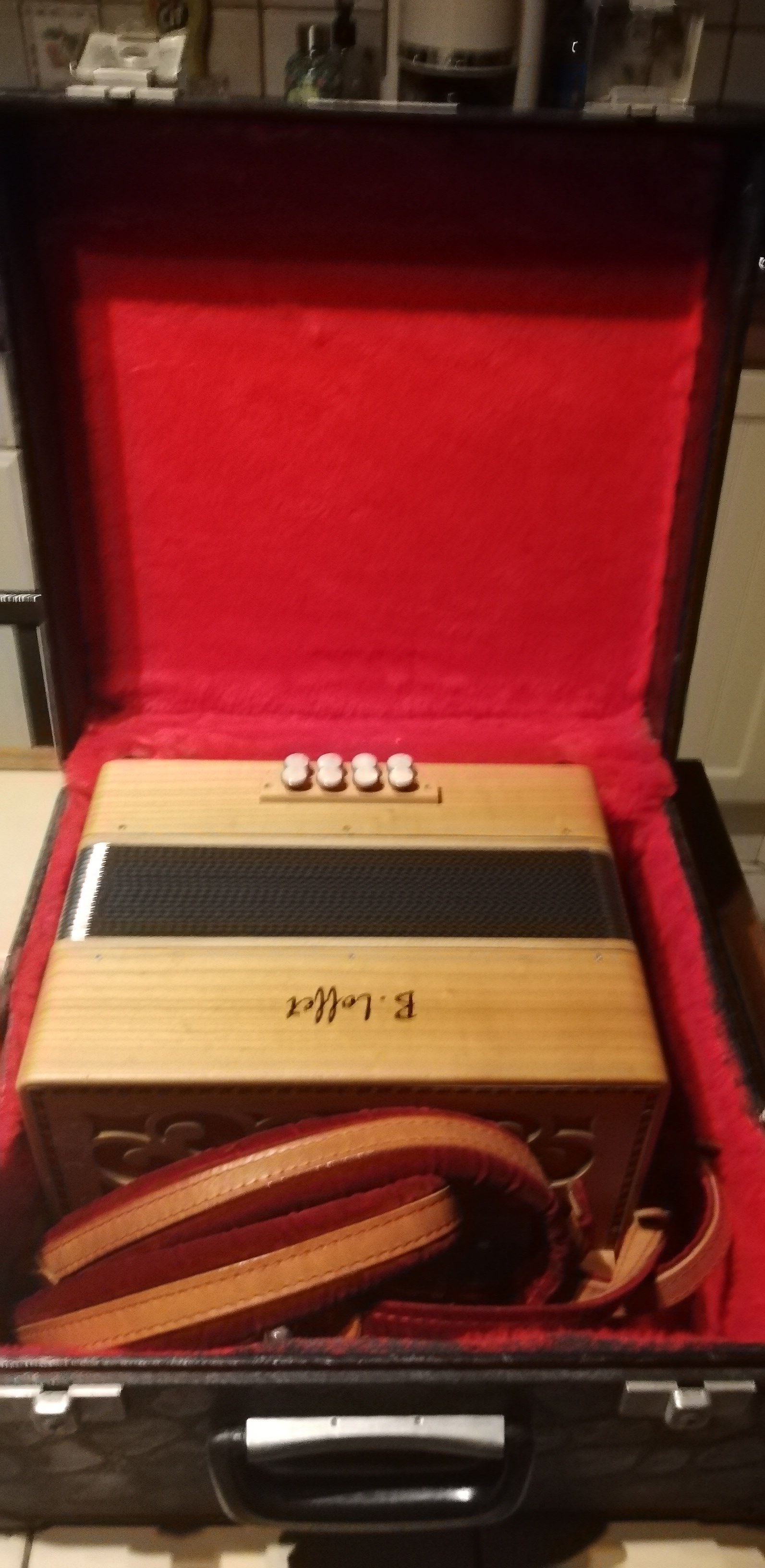 Accord�on diatonique Bernard Loffet 2 rangs 3 voix 2000 Berric (56)