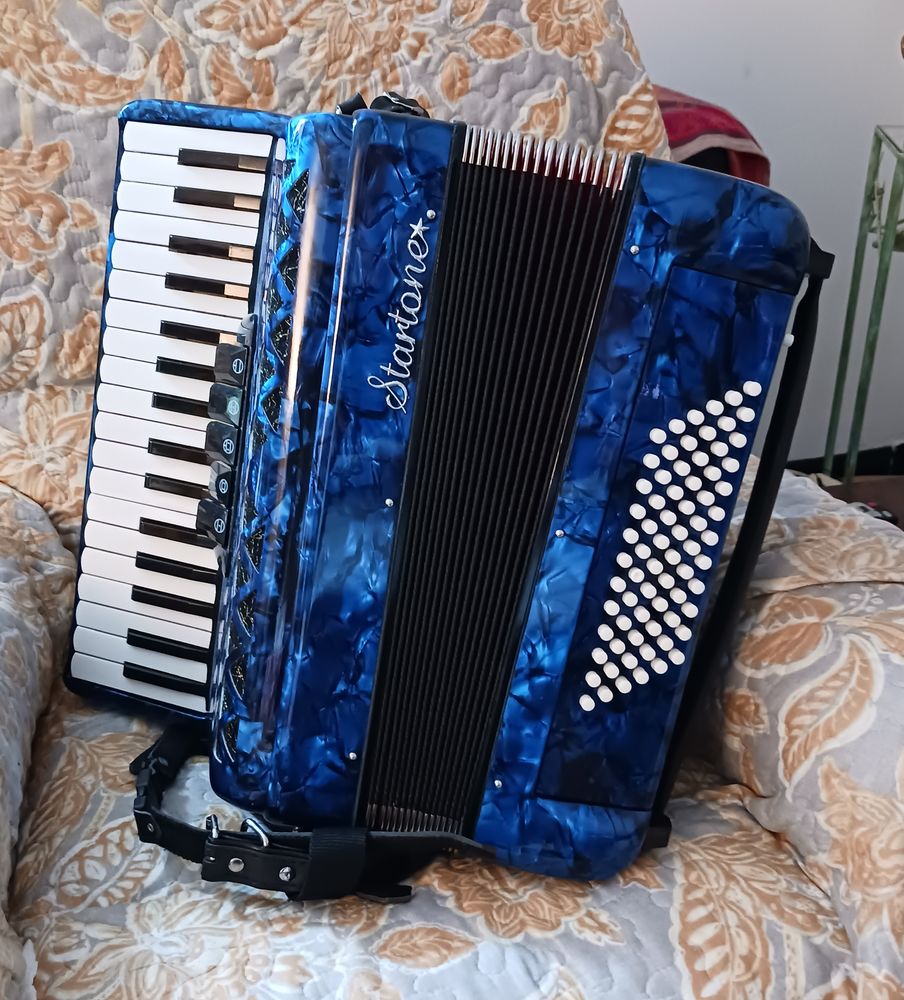 Accord�on 400 Saint-Thib�ry (34)