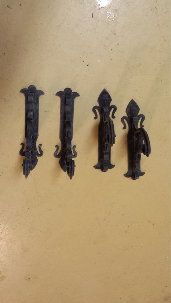 4 accroches pots en plastique 0 M�rignies (59)