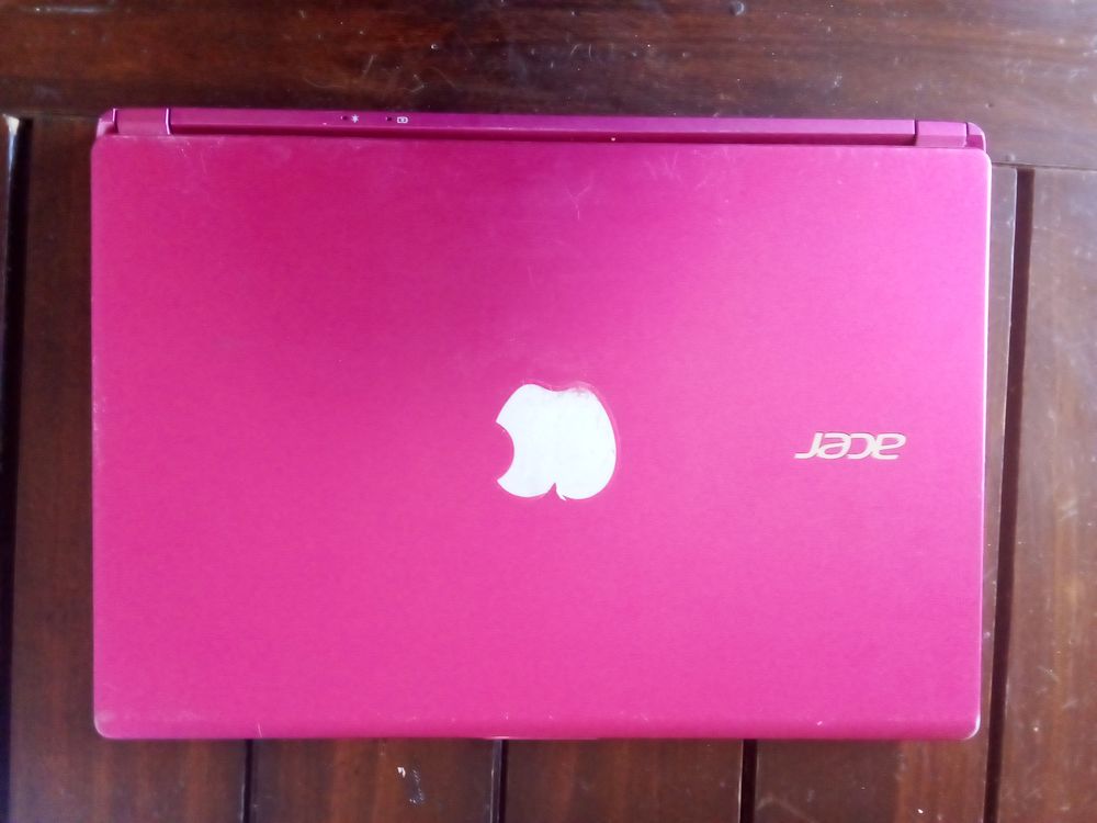 PC ACER  Aspire/V.   ROSE 150 Marseille 14 (13)