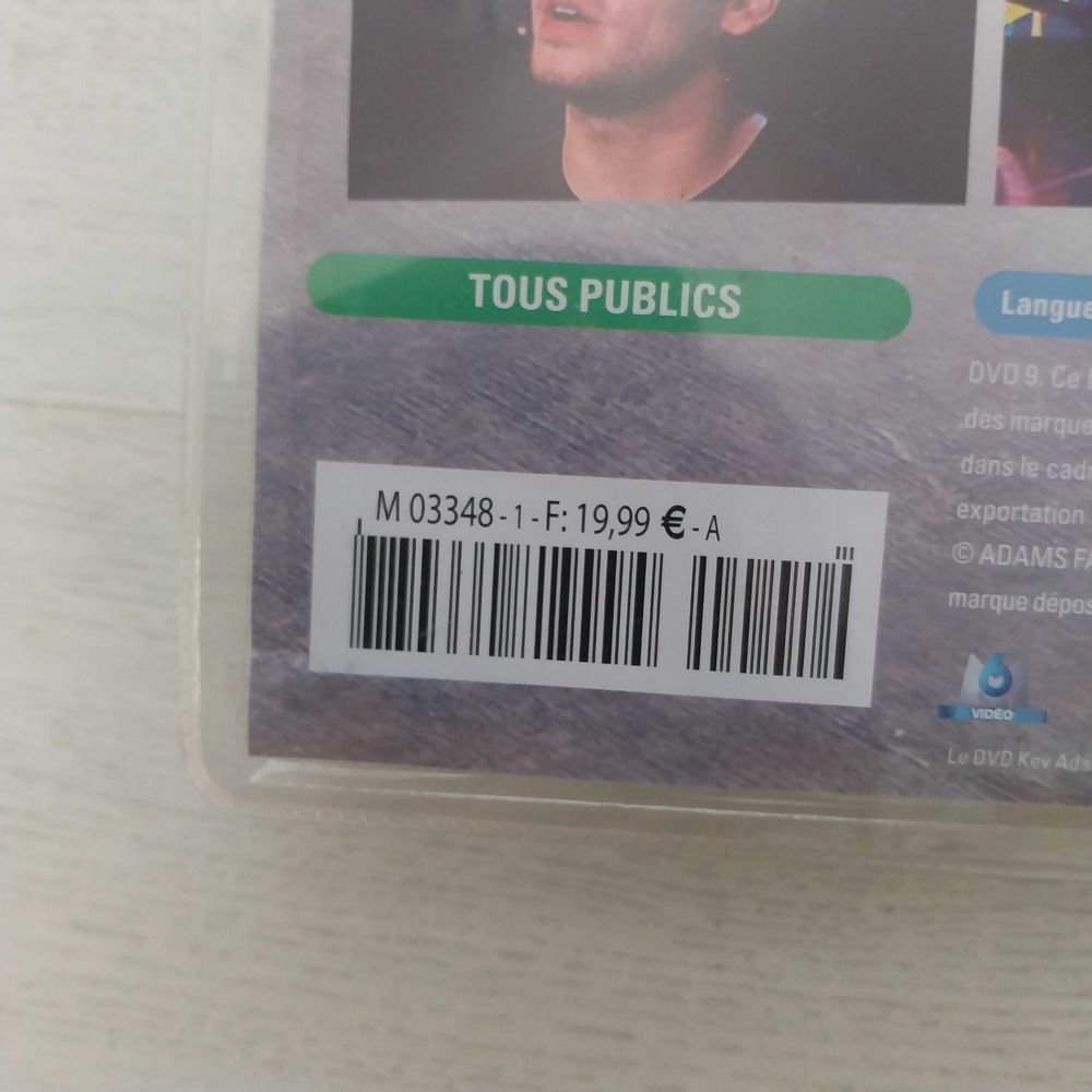 DVD de Kev ADAMS  Voil�  Voil�  
Neuf emball�
Dur�e 1h37 + BONUS 15 La Seyne-sur-Mer (83)