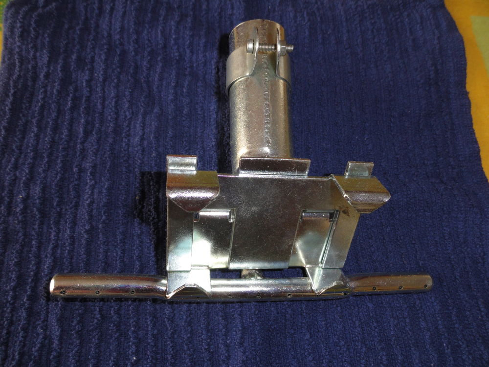 Adaptateur balai/manche 8 Sabl�-sur-Sarthe (72)