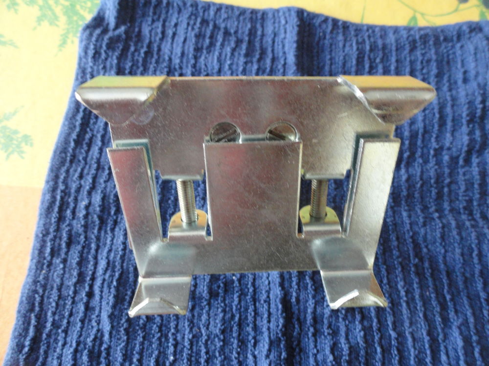 Adaptateur balai/manche 7 Sabl�-sur-Sarthe (72)