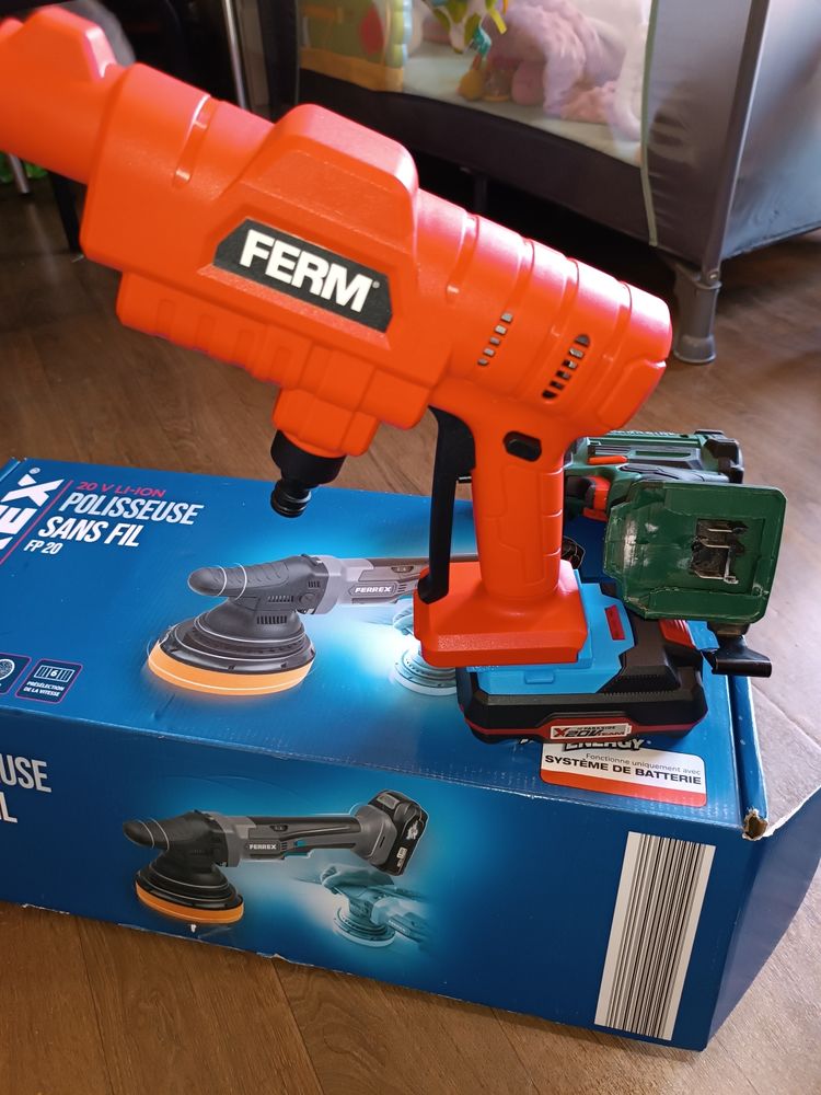 adaptateur batterie parkside x20v vers outil ferm action Ax power 15 Cr�teil (94)