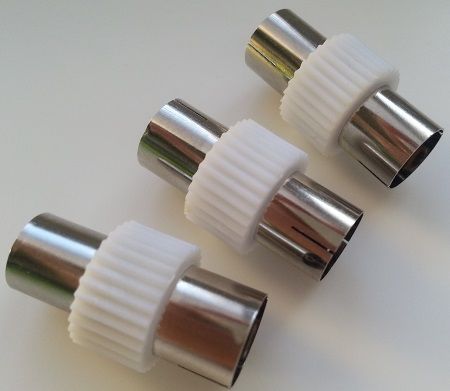 Adaptateur fiche coaxiale TV 1 Orl�ans (45)