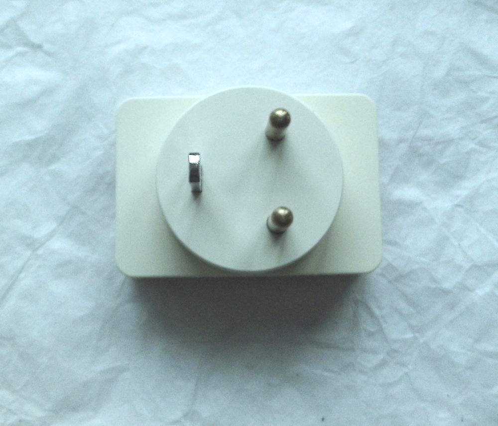 ADAPTATEUR 2P+T - 2 FICHES 16A SUR PRISE 20A 10 Villeurbanne (69)