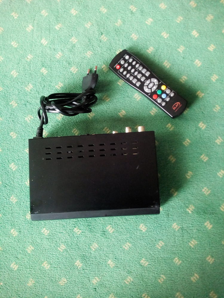 Adaptateur Num�rique Terrestre = Adaptateur TNT 15 Arques (62)