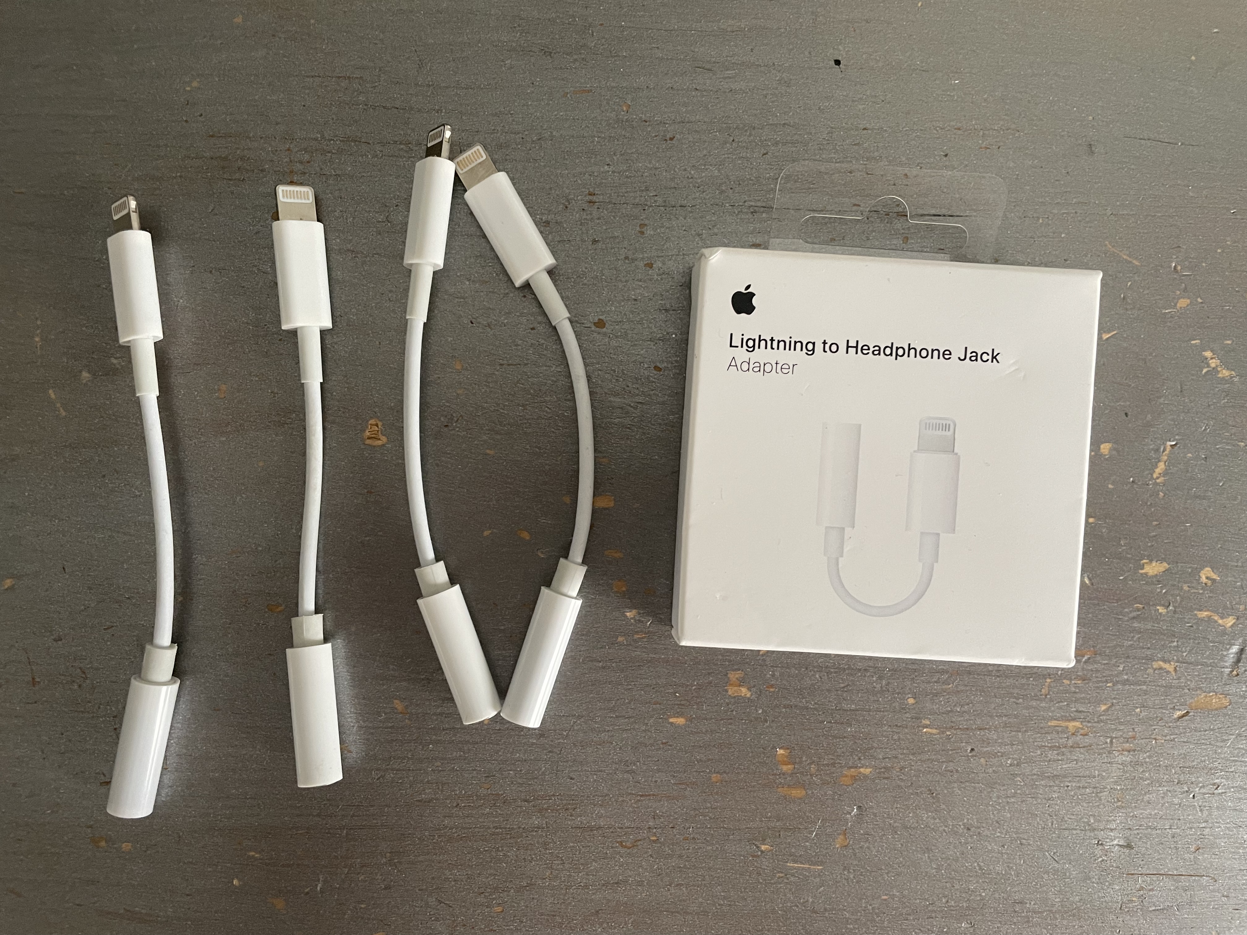 Lot de 5 adaptateurs originaux Apple Lightning vers prise ja 39 Paris 20 (75)