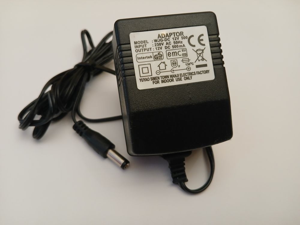 Adaptor WJG-DC 12v500 230v ac 50hz 12v dc 500MA 10 L'Isle-d'Abeau (38)