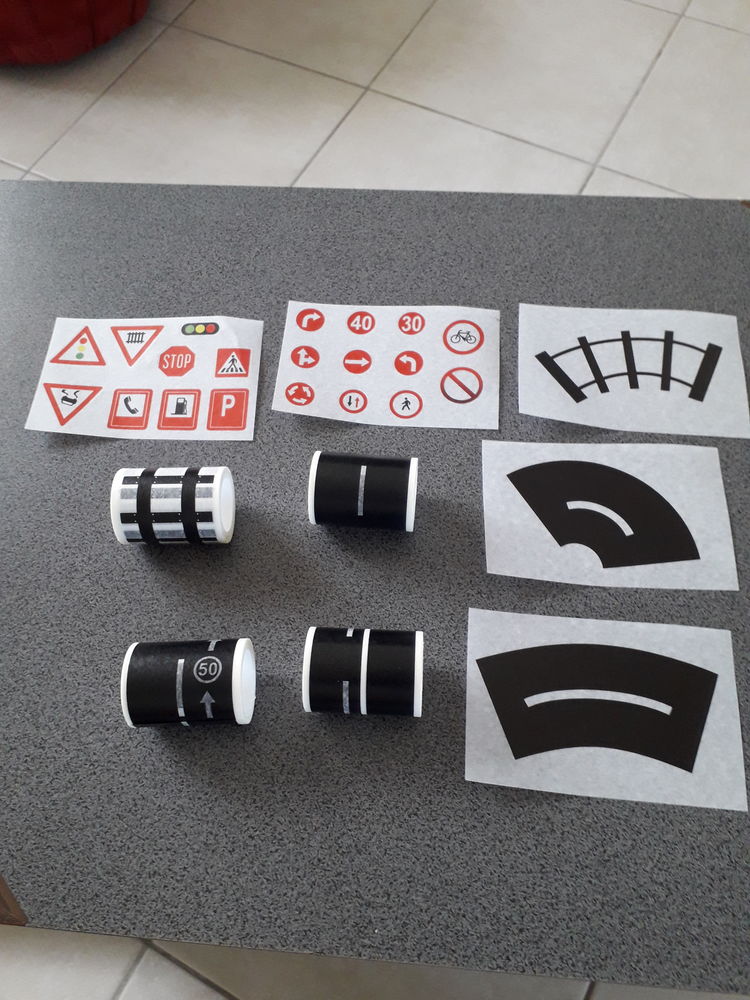 Lot d'adh�sifs pour circuit voiture ou train miniature 5 Thorign�-d'Anjou (49)