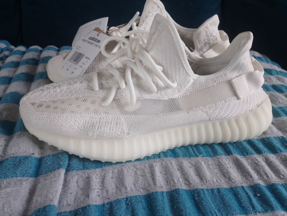 Adidas Yeezy boost 350 v2 neuve 300 Arnouville-l�s-Gonesse (95)