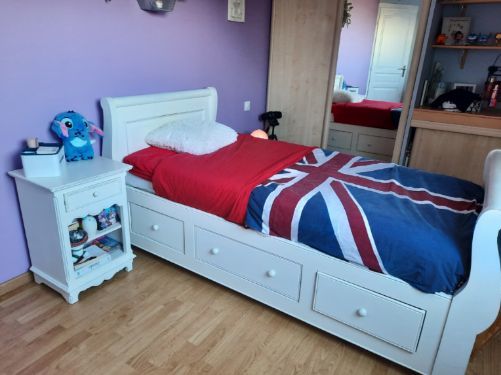 Lit adolescente blanc (possible de peindre) en bois massif 100 Quarouble (59)