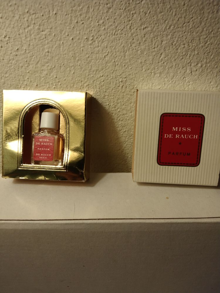 Adorable ancienne miniature parfum Miss de Rauch . 14 S�v�rac-d'Aveyron (12)