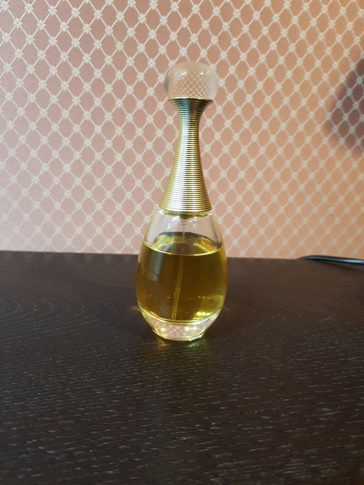 J'adore - Dior  (edp) 25 Savigny-sur-Orge (91)