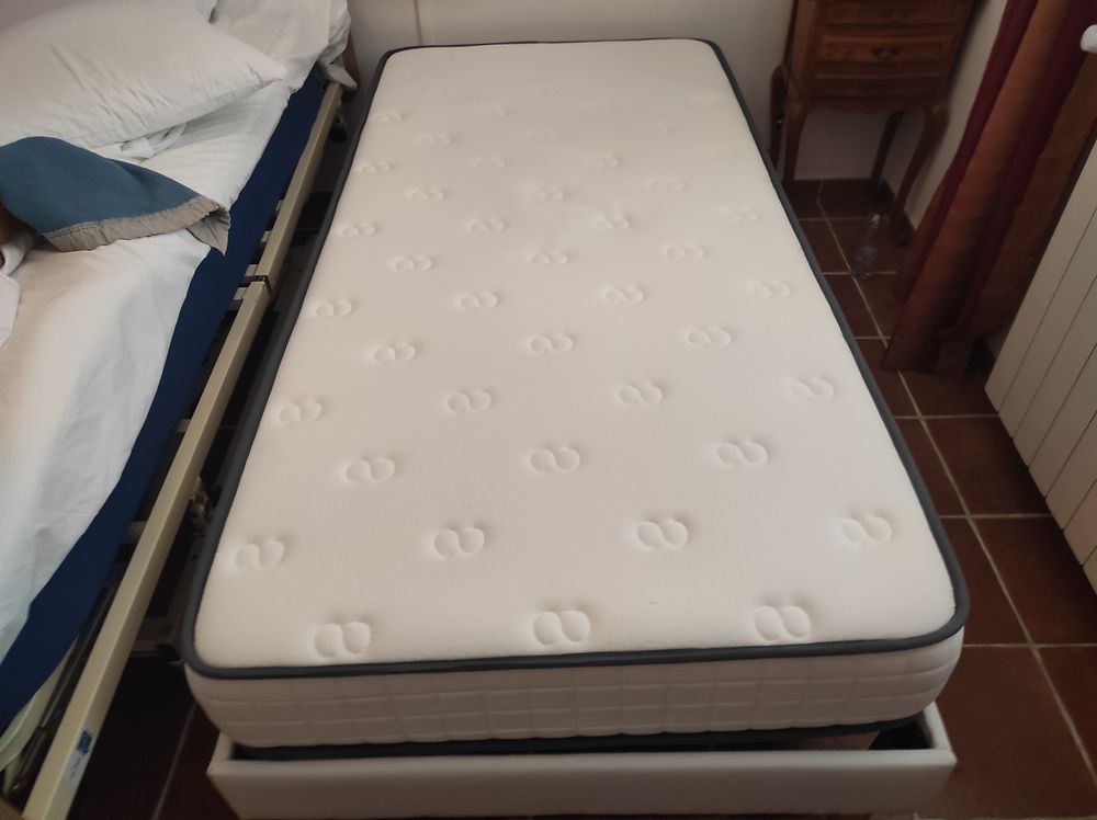 D'UN LIT ADULTE UNE PLACE 90X190 SOMMIER ET MATELAS 200 Furiani (20)