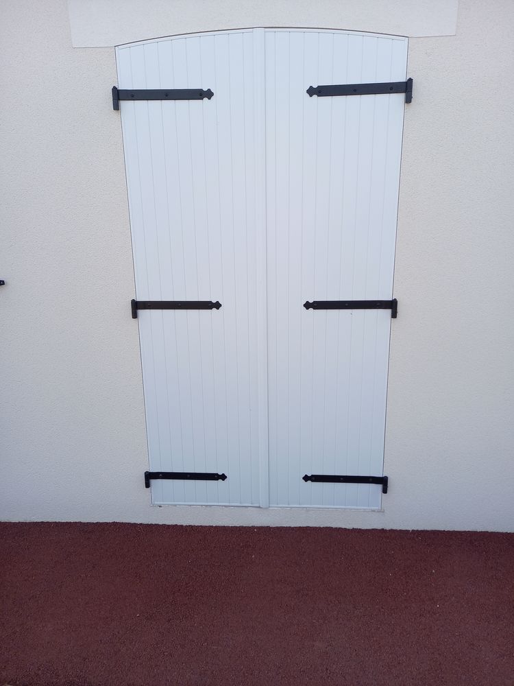 AFFAIRE VOLETS PVC 100 Bourges (18)