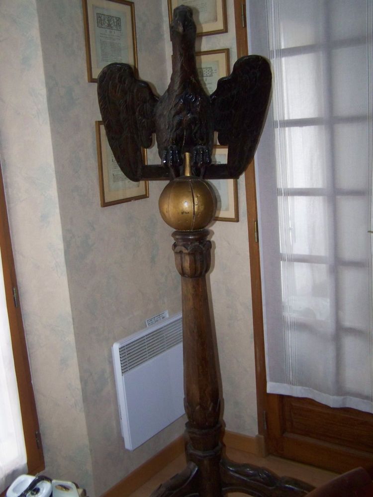 Aigle Imp�rial �poque renaissance 4000 Chartres (28)