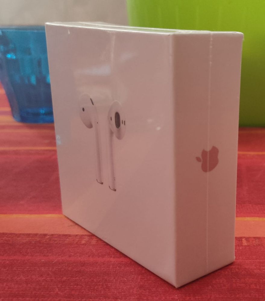 AirPods 2nd g�n�ration neuf 50 La Garde (83)