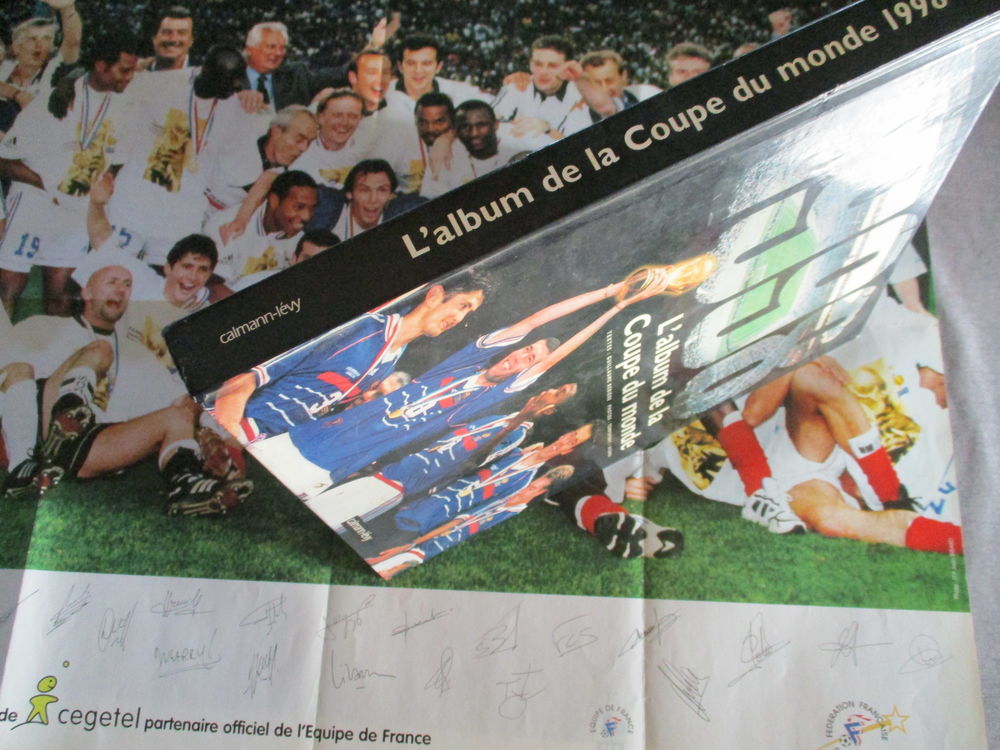 Album coupe du monde 1998 Calmann-l�vy 10 Saint-Yrieix-la-Perche (87)