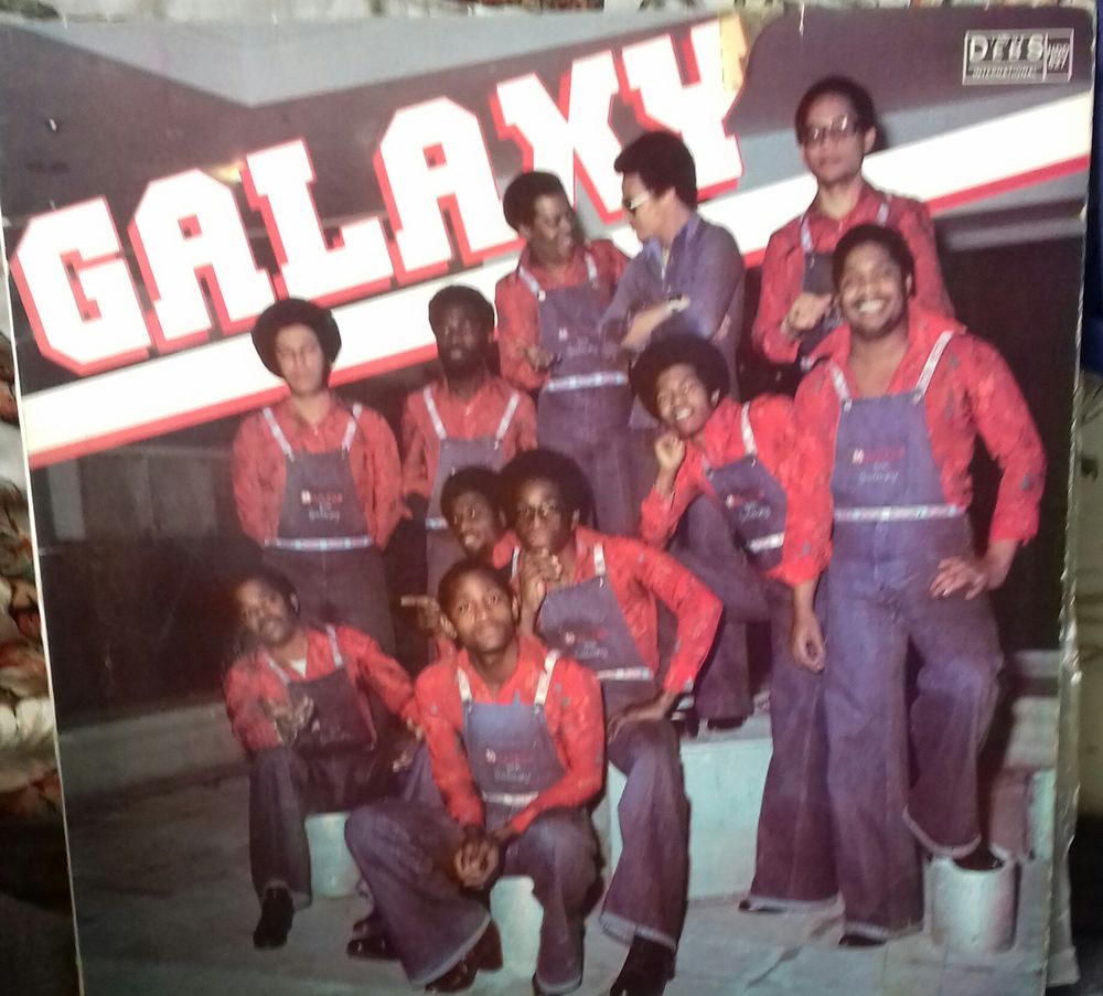 un album de musique tropicale 5 Brie-Comte-Robert (77)