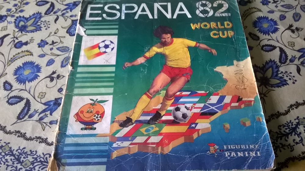 Album Panini Foot Coupe du Monde en espagne1982 250 Beuzeville (27)