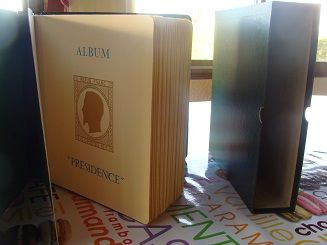 album de timbres 0 Saintes (17)