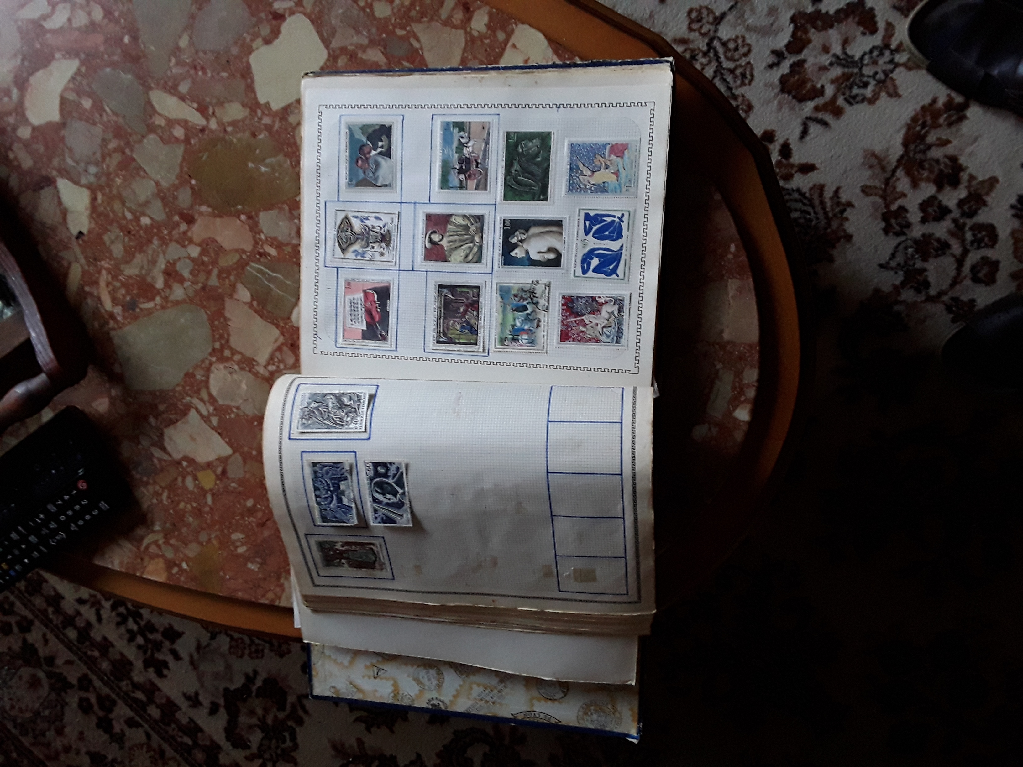 Album de  timbres 40 P�ronne (80)