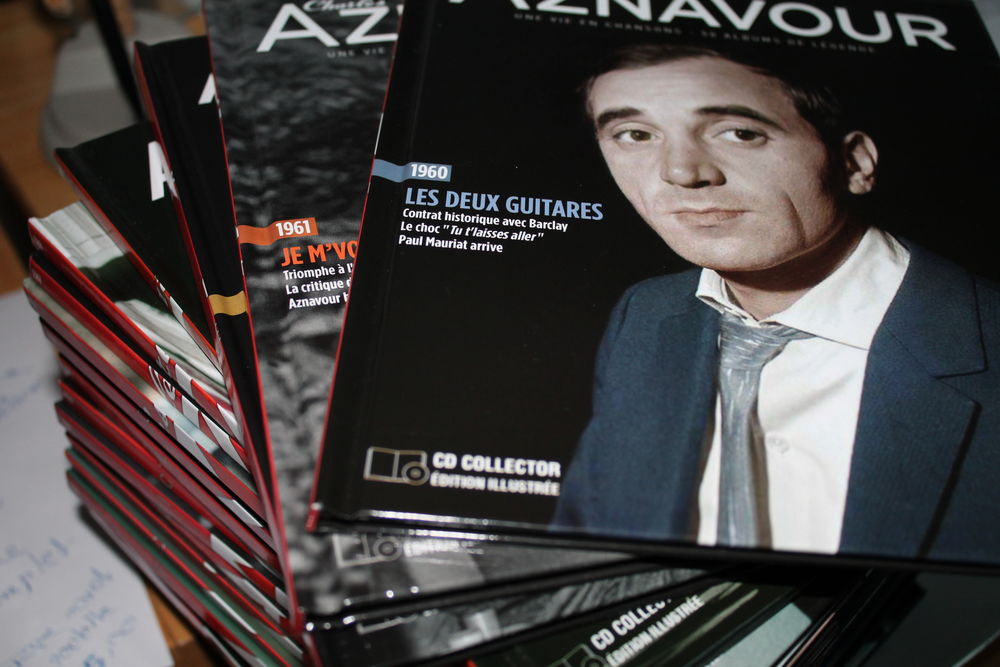 Lot de 20 Albums CD de Charles Aznavour 50 Caissargues (30)