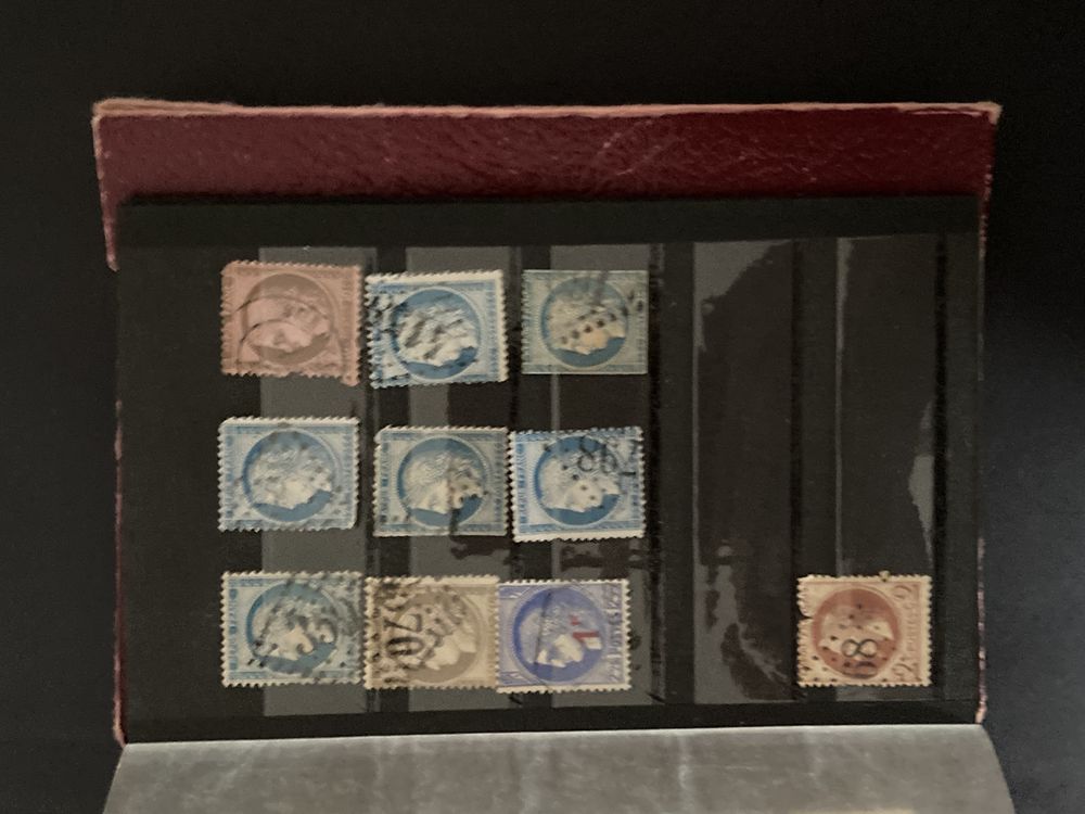 Albums de timbres fran�ais 2500 Saint-Etienne (42)