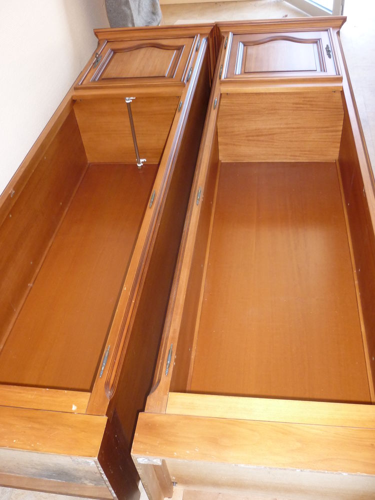 ALCOVE DE CHAMBRE MERISIER
250 Lacapelle-Marival (46)