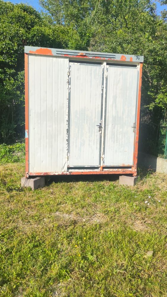 Algeco sanitaire mobile avec 2 wc et douche 2500 Cavaillon (84)