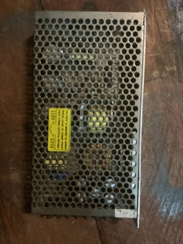 Alimentation 110/220v / 12 volts continue 9 amp�res 15 Saint-Ly� (10)