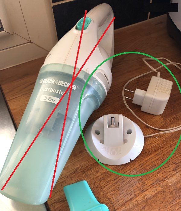 alimentation Aspirateur Black et Deker Dustbuster 7 Beauchamp (95)