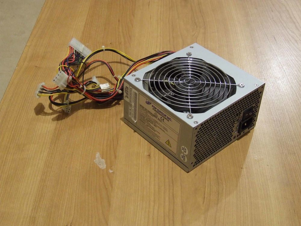 Alimentation PC, interne, 350�W FSP GROUP INC, TBE 10 Bagnolet (93)